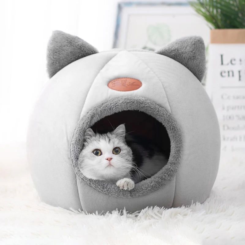 Deep-Sleep Winter Cat Bed